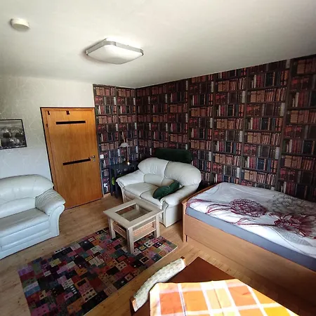 Gaestezimmer Tobias Fuer Radtouristen, Geschaeftsreisende Und Monteure Im 1og Appartamento