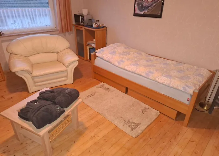 Gaestezimmer Tobias Fuer Radtouristen, Geschaeftsreisende Und Monteure Im 1og * Rhede (North Rhine-Westphalia)